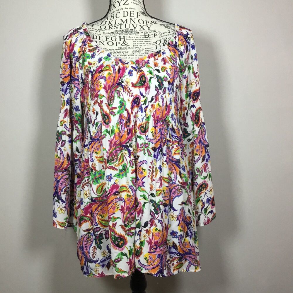 White with multi color floral floaty top 3/4 sleeve fairycore cottagecore M